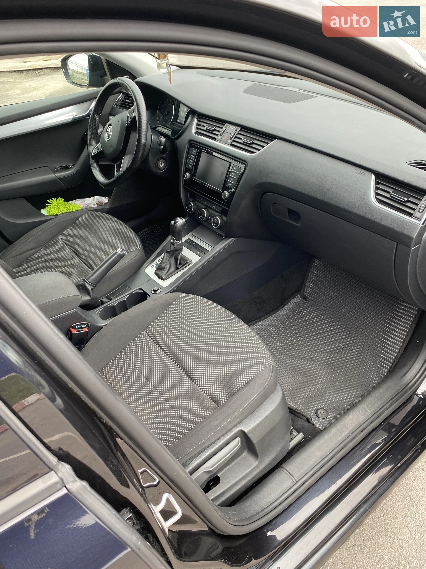 2016 Skoda Octavia - мініатюра 5