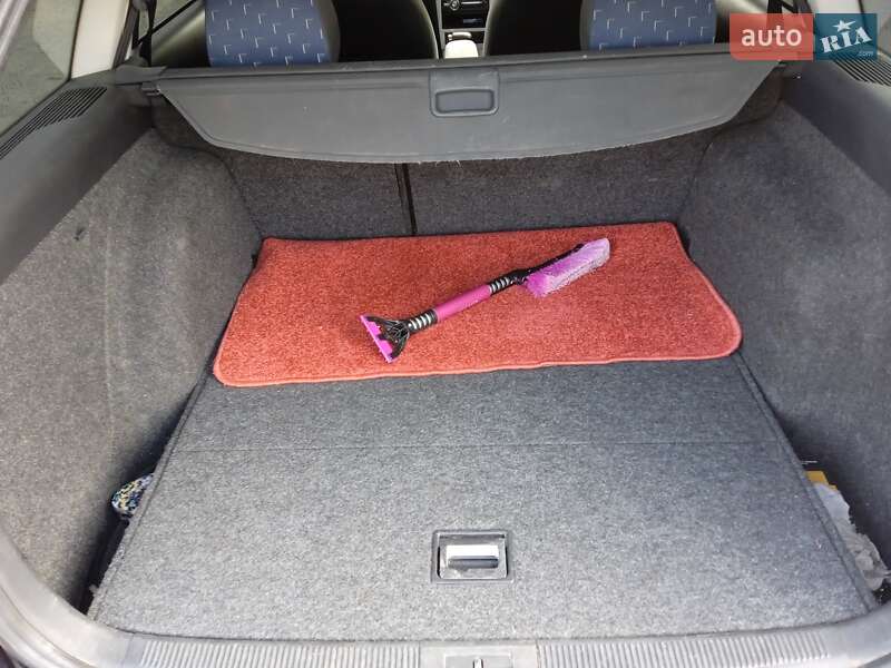 Універсал Skoda Octavia 2001 в Дніпрі