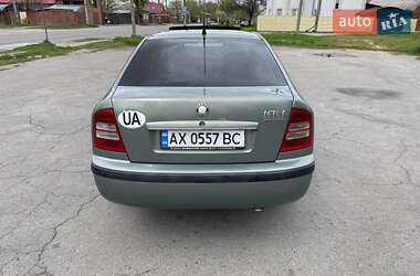 Лифтбек Skoda Octavia 2002 в Харькове