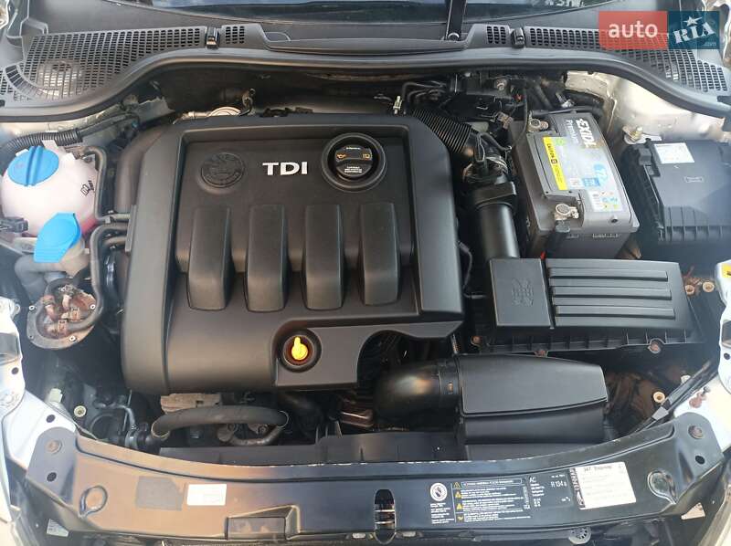 Ліфтбек Skoda Octavia 2010 в Львові