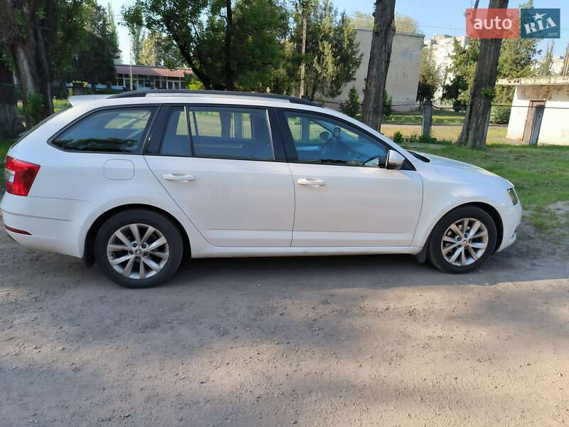 Универсал Skoda Octavia 2017 в Кременчуге