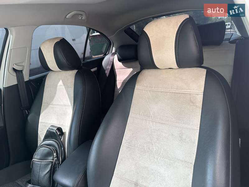Лифтбек Skoda Octavia 2011 в Олевске