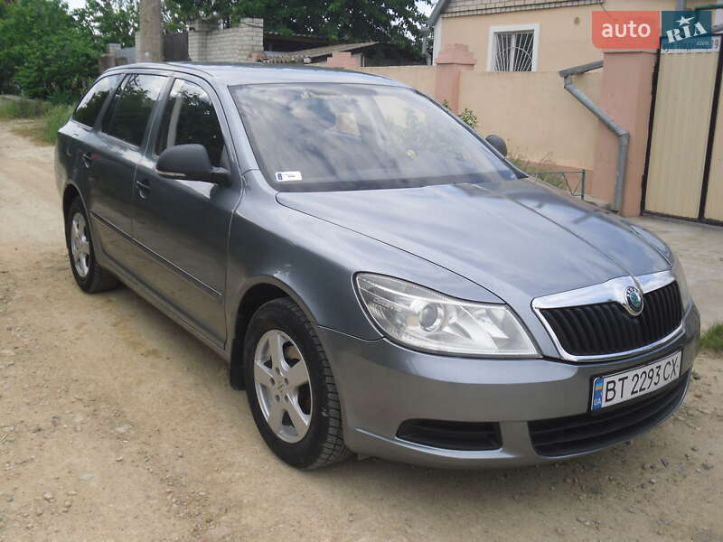 Универсал Skoda Octavia 2011 в 