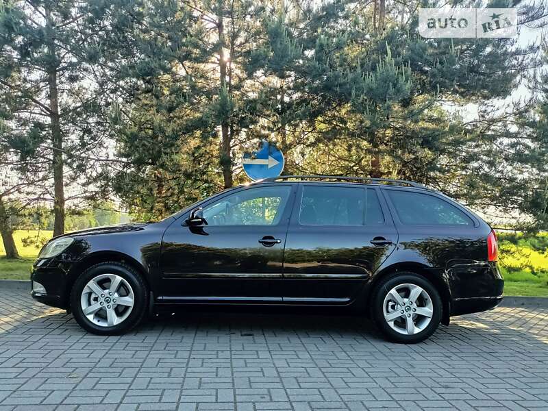Універсал Skoda Octavia 2013 в Дрогобичі