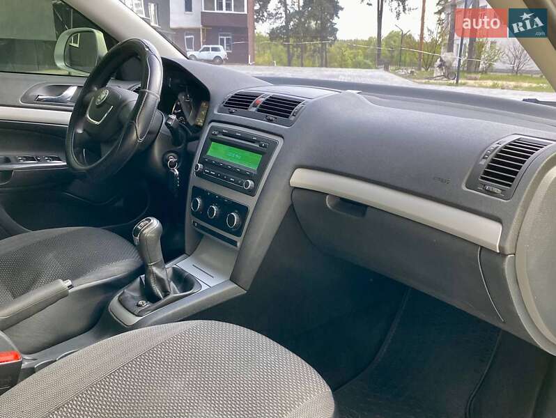 Ліфтбек Skoda Octavia 2012 в Охтирці