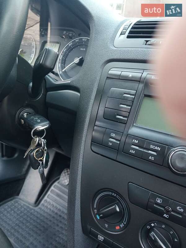 Ліфтбек Skoda Octavia 2008 в Погребище
