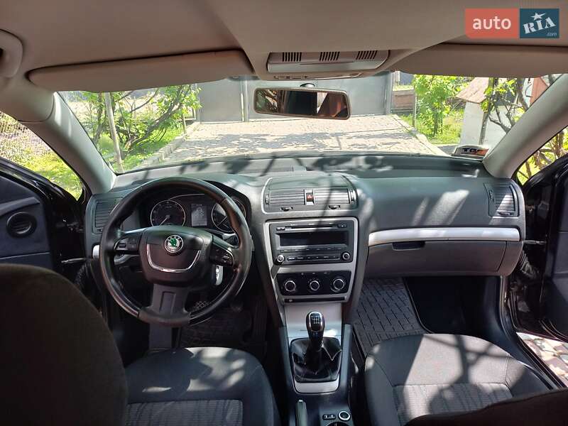 Універсал Skoda Octavia 2011 в Черняхові