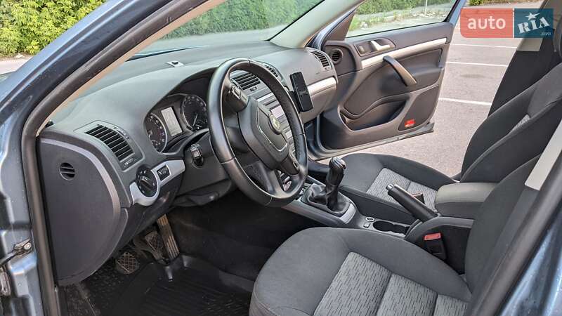 Універсал Skoda Octavia 2011 в Дніпрі