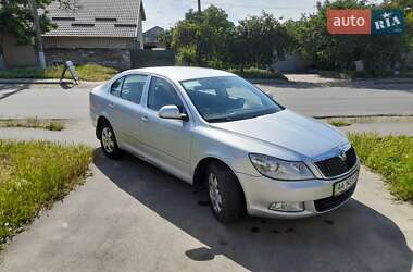 Лифтбек Skoda Octavia 2009 в 