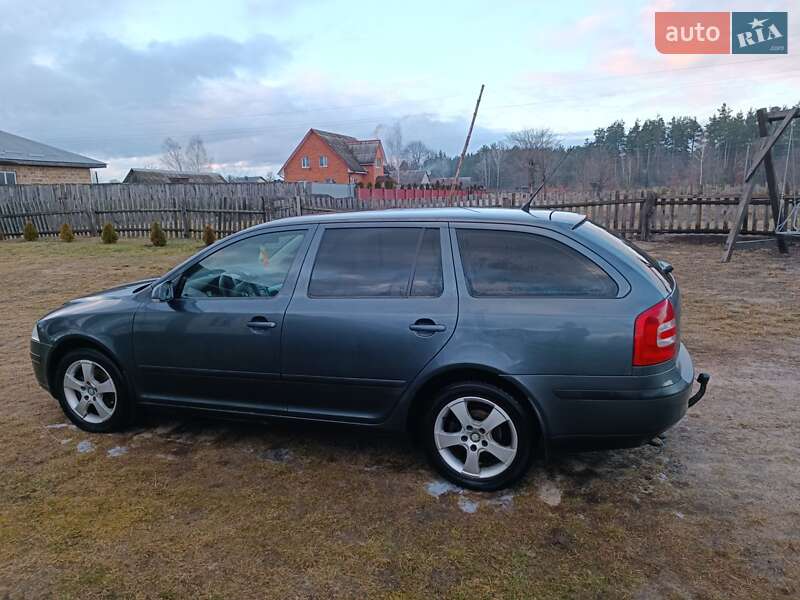 Универсал Skoda Octavia 2007 в Маневичах
