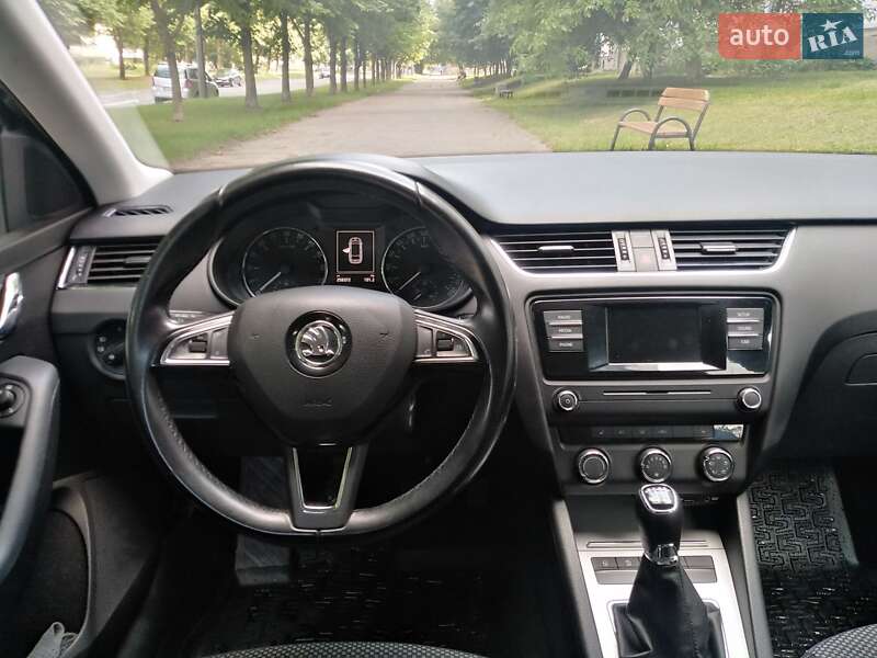 Універсал Skoda Octavia 2016 в Луцьку