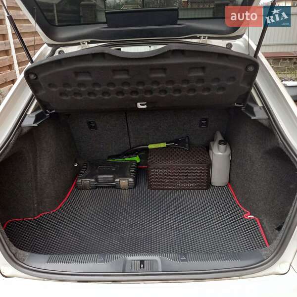 Ліфтбек Skoda Octavia 2012 в Києві