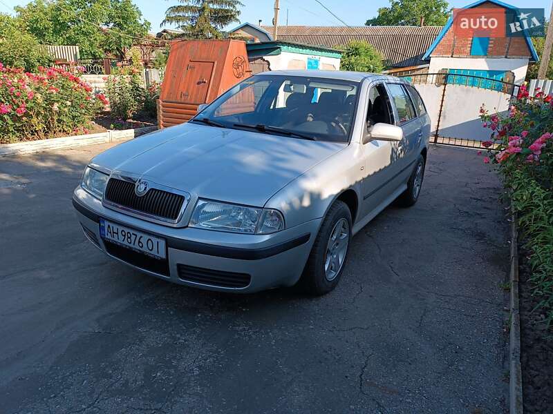 Универсал Skoda Octavia 2004 в Доброполье