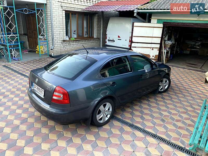 Лифтбек Skoda Octavia 2011 в Врадиевке