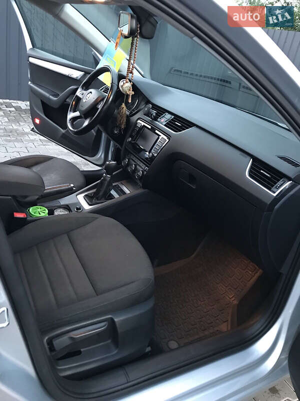 Универсал Skoda Octavia 2014 в Шептицькому фото 13 Универсал Skoda Octavia 2014 в Шептицькому