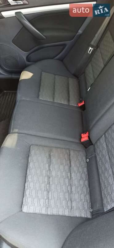 Лифтбек Skoda Octavia 2012 в Ровно