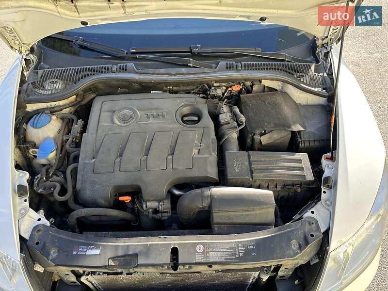 Універсал Skoda Octavia 2011 в Ірпені