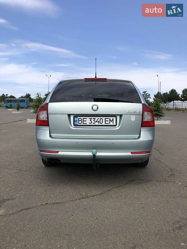 Універсал Skoda Octavia 2009 в Одесі