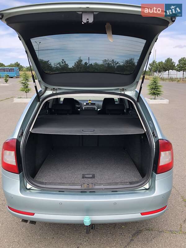 Універсал Skoda Octavia 2009 в Одесі