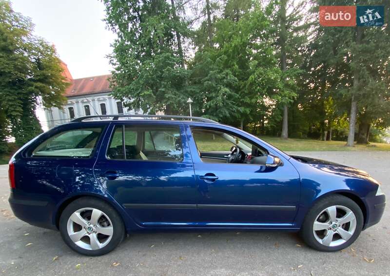 Универсал Skoda Octavia 2006 в Ровно