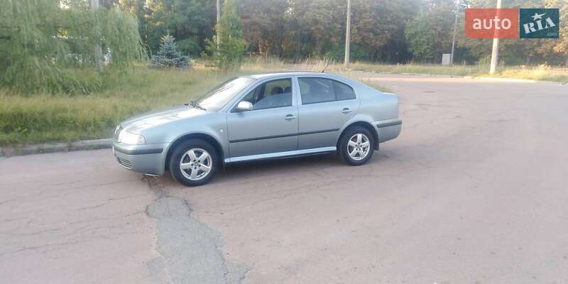 Лифтбек Skoda Octavia 2005 в Чернигове