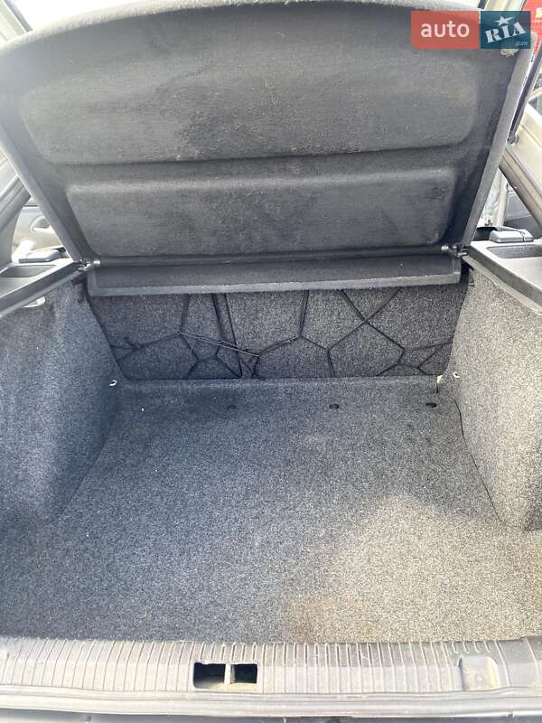 Ліфтбек Skoda Octavia 2003 в Житомирі