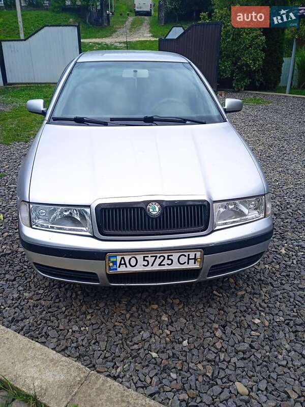 Лифтбек Skoda Octavia 2008 в Тячеве
