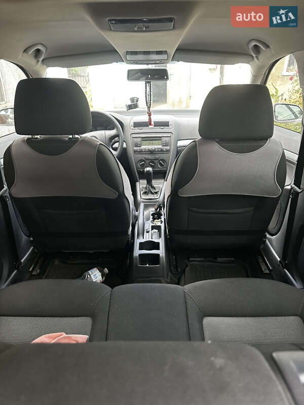 Лифтбек Skoda Octavia 2008 в Врадиевке