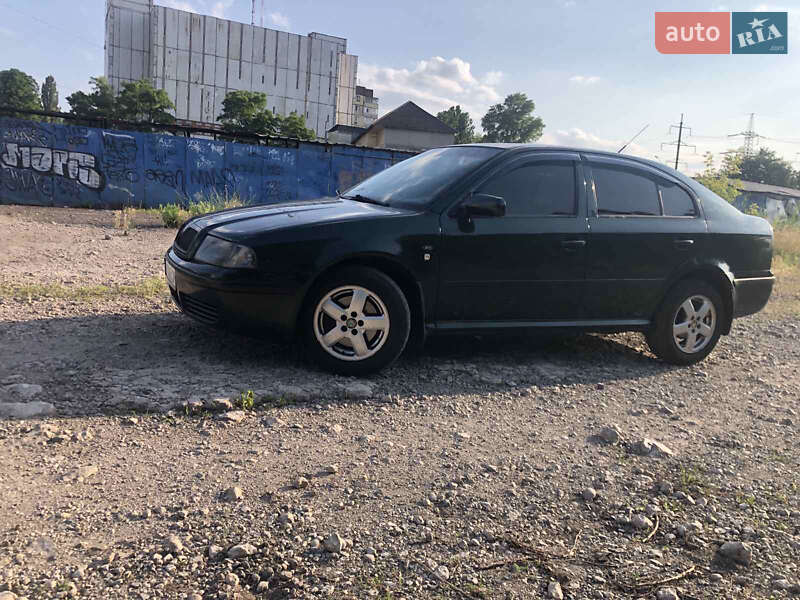 Ліфтбек Skoda Octavia 2002 в Кривому Розі