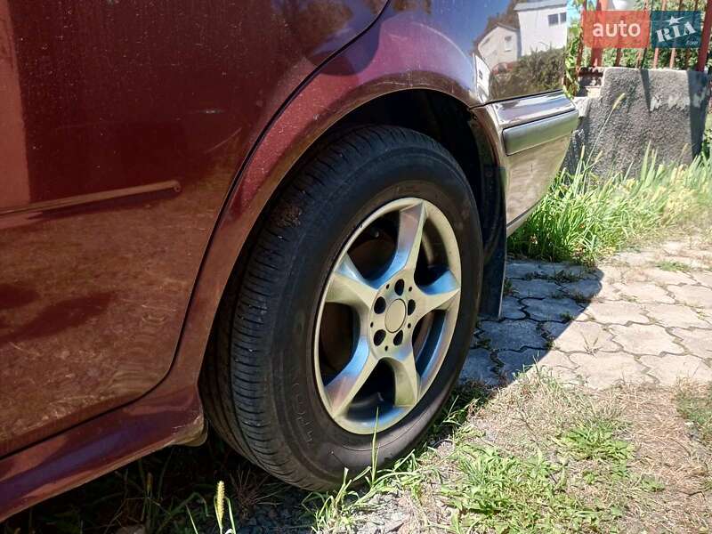 Універсал Skoda Octavia 1998 в Києві