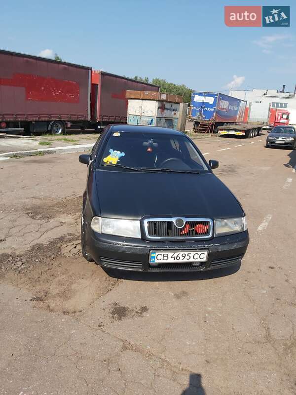 Лифтбек Skoda Octavia 2003 в Чернигове