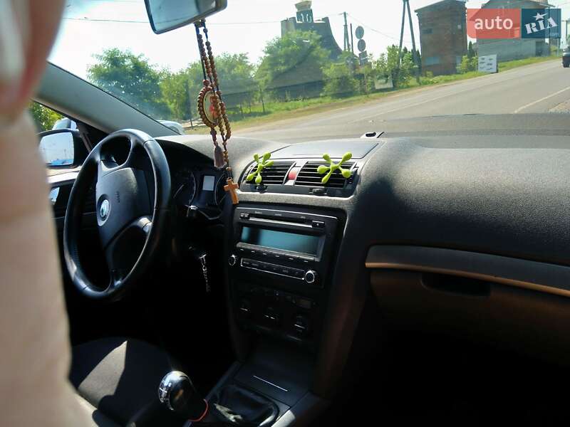 Универсал Skoda Octavia 2006 в Самборе