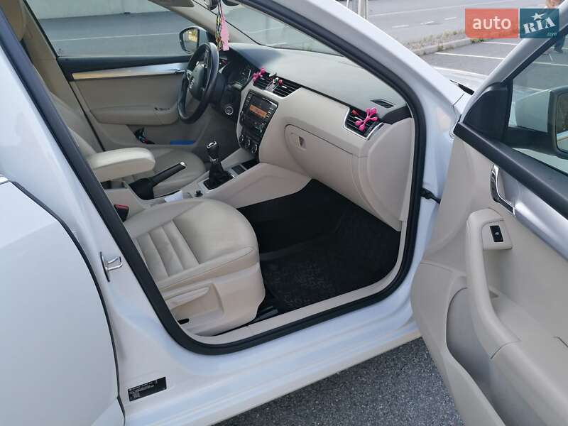 Універсал Skoda Octavia 2015 в Умані