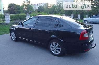 Лифтбек Skoda Octavia 2011 в Долине