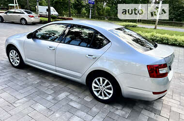 Лифтбек Skoda Octavia 2013 в 