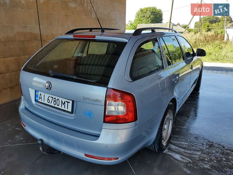 Універсал Skoda Octavia 2009 в Тростянці