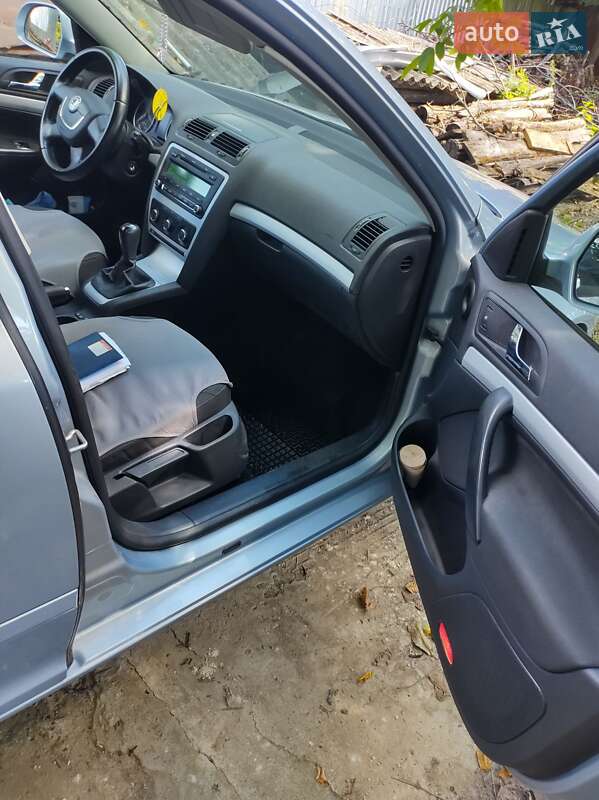 Універсал Skoda Octavia 2009 в Тростянці