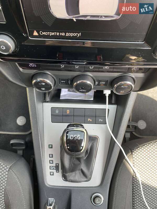 Універсал Skoda Octavia 2016 в Ужгороді