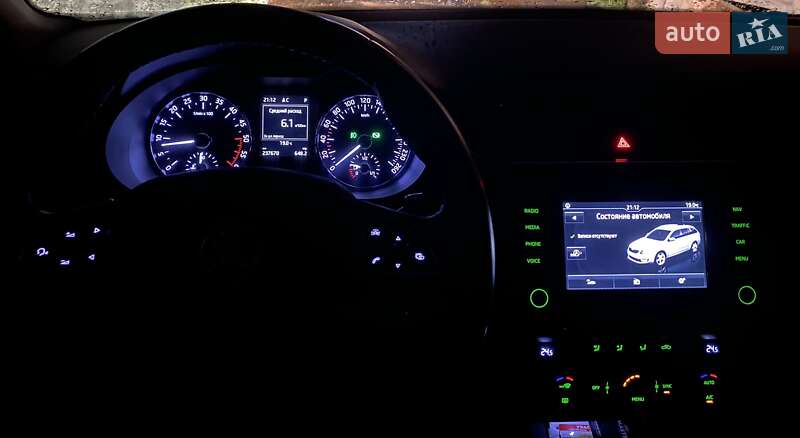 Універсал Skoda Octavia 2016 в Ужгороді