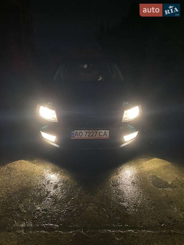 Універсал Skoda Octavia 2016 в Ужгороді