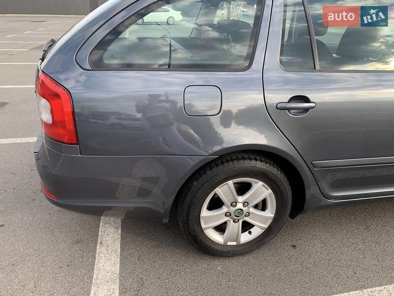 Універсал Skoda Octavia 2009 в Броварах