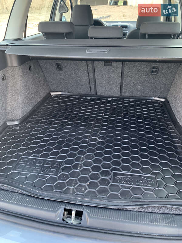 Универсал Skoda Octavia 2011 в Ровно