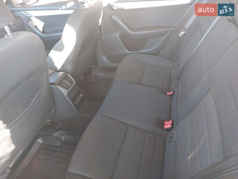 Ліфтбек Skoda Octavia 2013 в Романіву