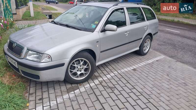 Skoda Octavia 2000