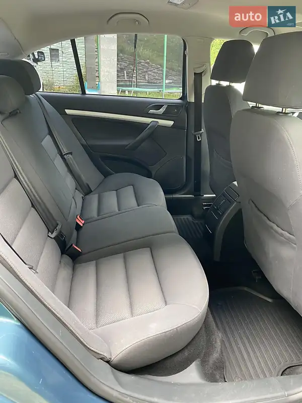 Skoda Octavia 2005 VIN TMBCB61Z852050633 фото оголошення 2 з 42