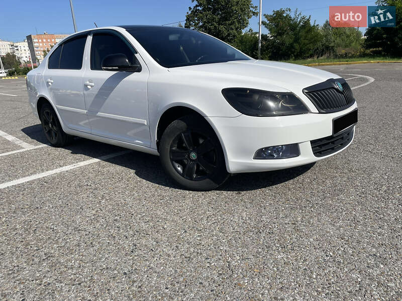 Ліфтбек Skoda Octavia 2012 в Чернівцях
