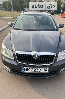 Универсал Skoda Octavia 2012 в Ровно