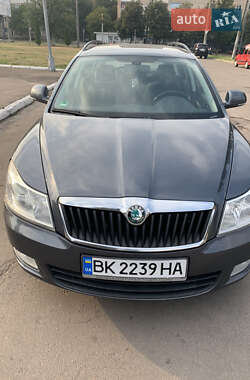Универсал Skoda Octavia 2012 в 