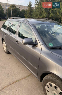Универсал Skoda Octavia 2012 в 