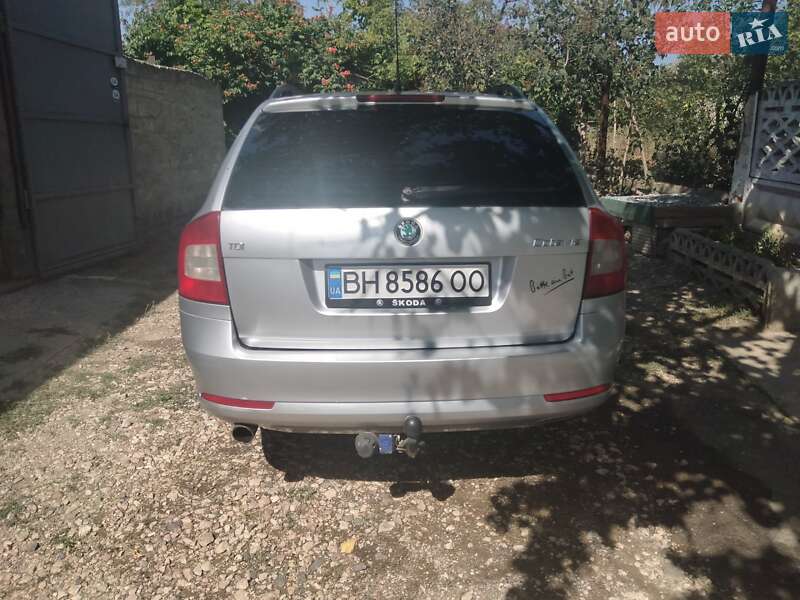 Универсал Skoda Octavia 2011 в Одессе